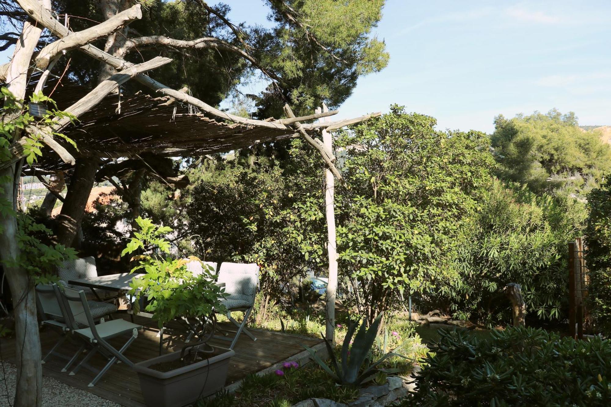 Appartements Avec Jardin Dans Villa Rocaille Каси Екстериор снимка